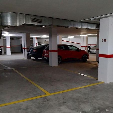 Piso En Linares Zona Centro Con Parking Gratis Lejlighed Eksteriør billede